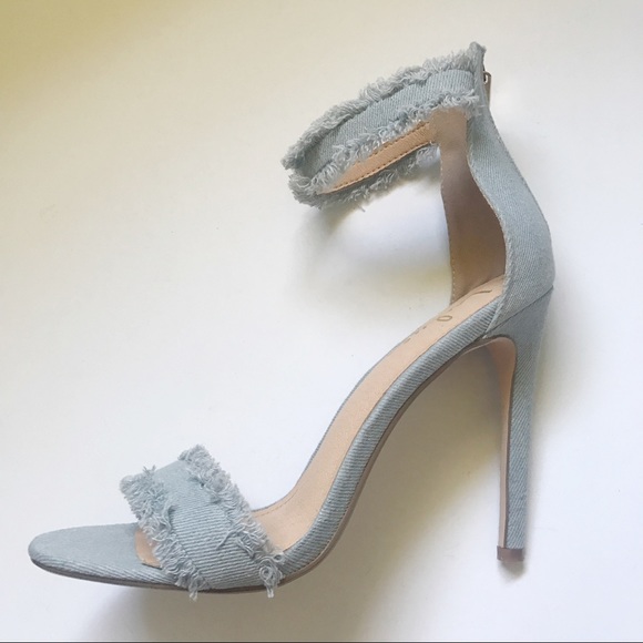 Lulus Shoes - Denim look heel size 7.5